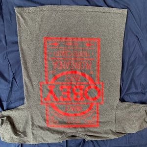 VINTAGE OBEY T